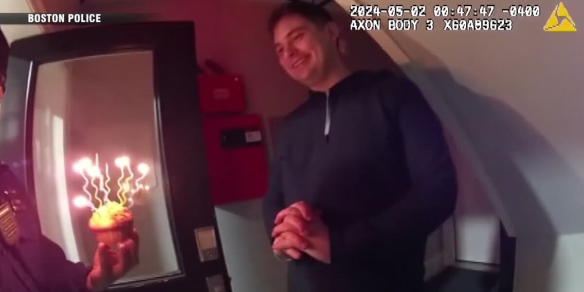 Police surprise man with sweet treat after 911 call for birthday wishes