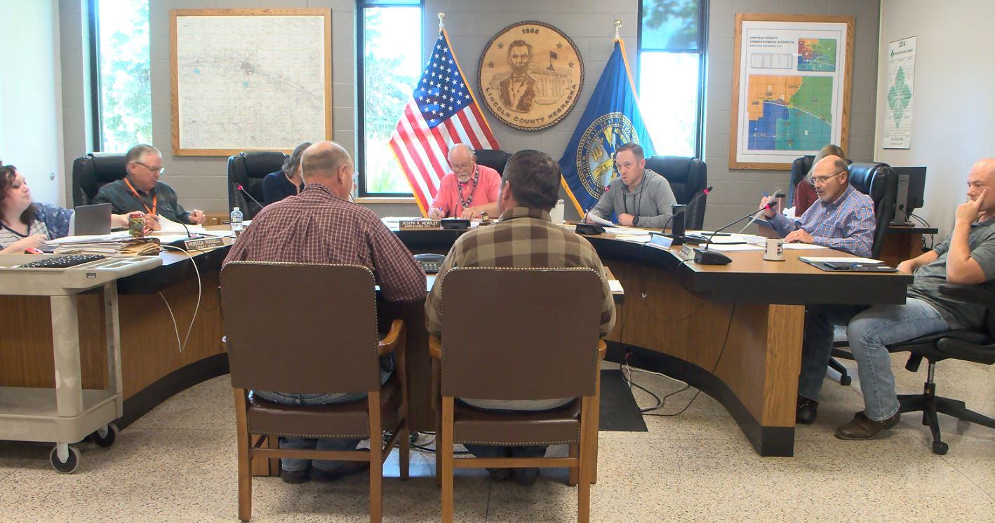 Lincoln County Board of Commissioners approve equipment for the Department of Roads - Vimarsana News